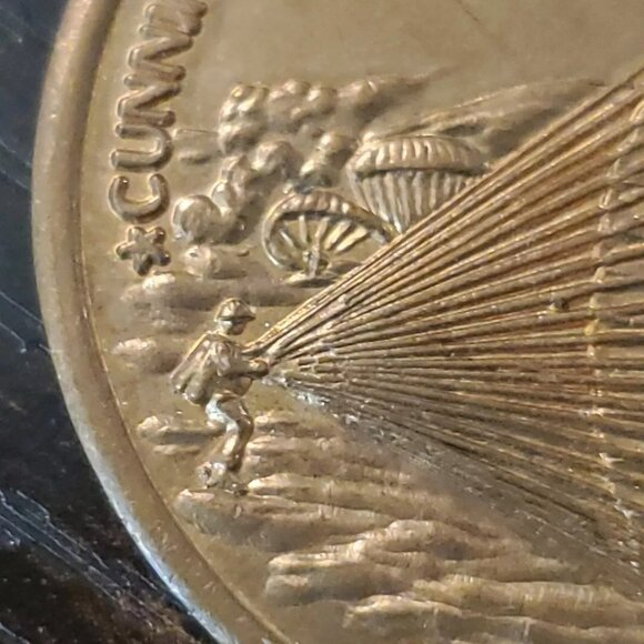 18th / XVIII Airborne Corps Vintage 1983 Army Challenge Coin / Gold Plated - Picture 9 of 14